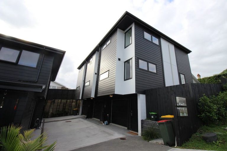 Photo of property in 1c Stott Avenue, Birkdale, Auckland, 0626