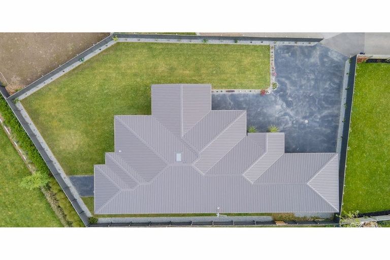 Photo of property in 10 Goodland Place, Rolleston, 7614