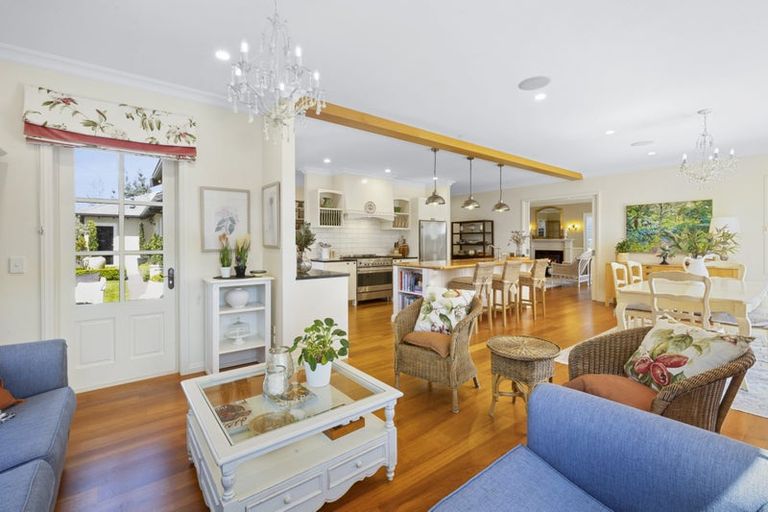 Photo of property in 8b Sampson Avenue, Waiwhakaiho, New Plymouth, 4312