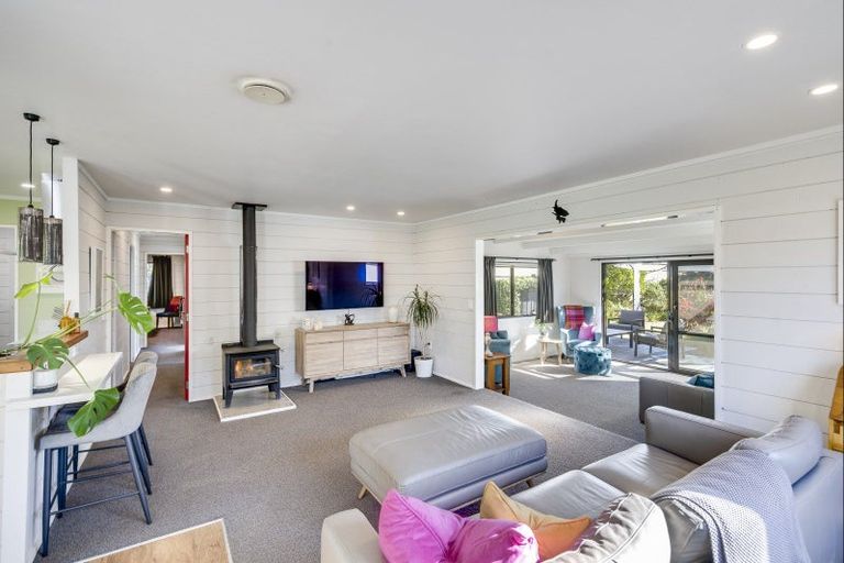 Photo of property in 5 Anthony Place, Bay View, Napier, 4104