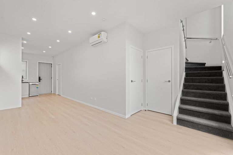 Photo of property in 10a Clensmore Place, Torbay, Auckland, 0630