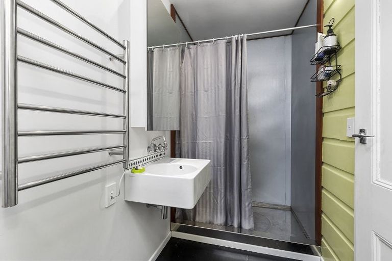 Photo of property in 37 Burgess Road, Johnsonville, Wellington, 6037