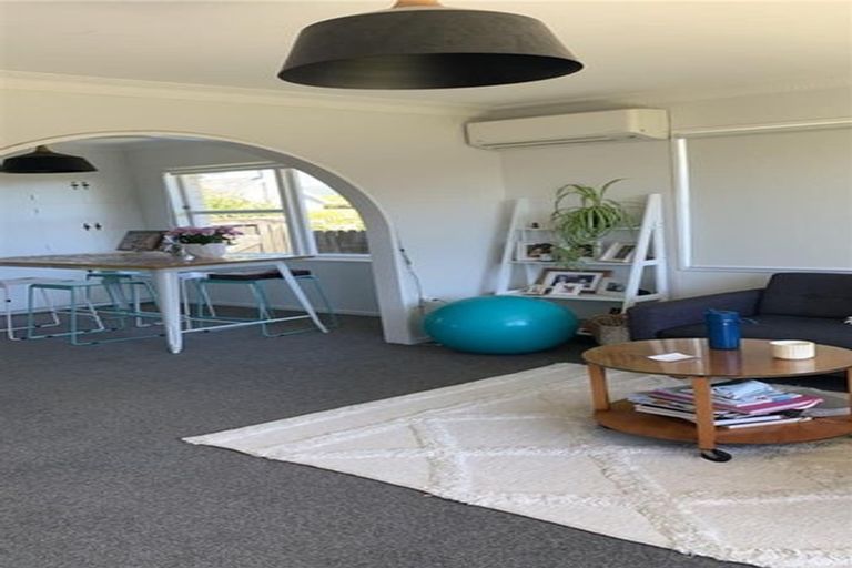 Photo of property in 10a Hinewa Road, Otumoetai, Tauranga, 3110