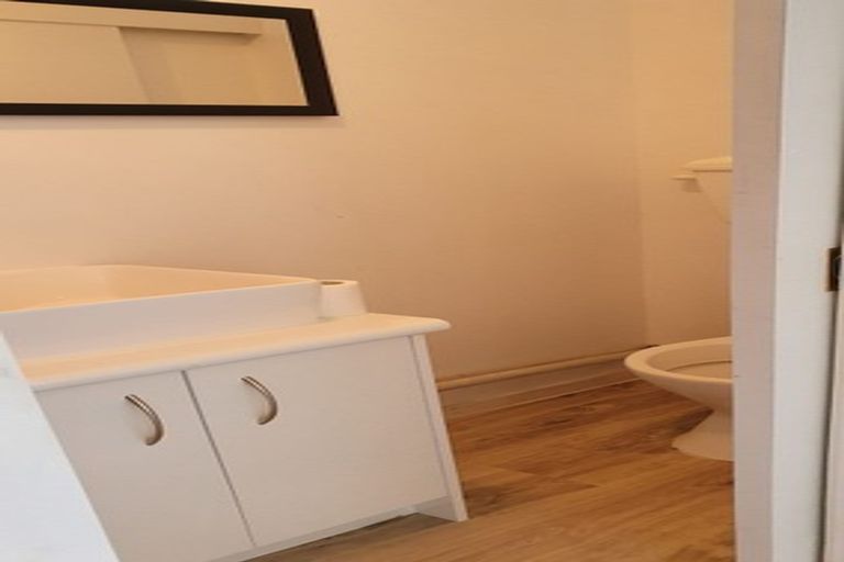 Photo of property in 157 Luckens Road, West Harbour, Auckland, 0618