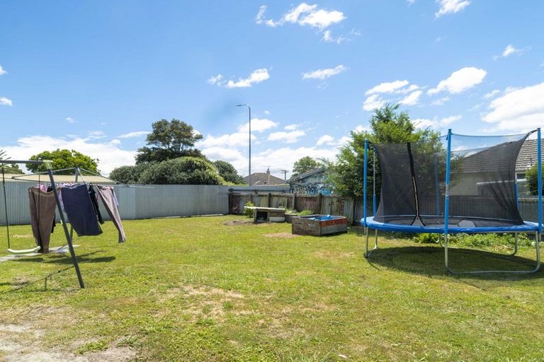 Photo of property in 30 Cambridge Terrace, Kaiti, Gisborne, 4010