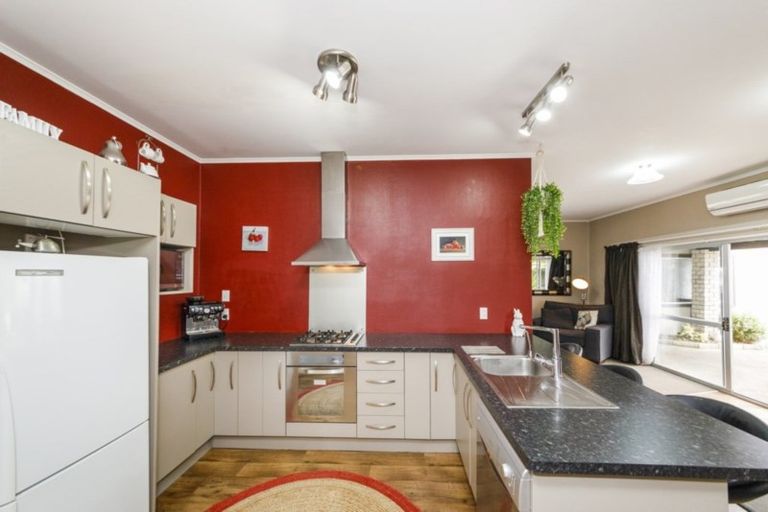 Photo of property in 18 Queen Street, Feilding, 4702