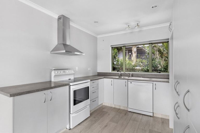 Photo of property in 42 Rangitake Drive, Spotswood, New Plymouth, 4310