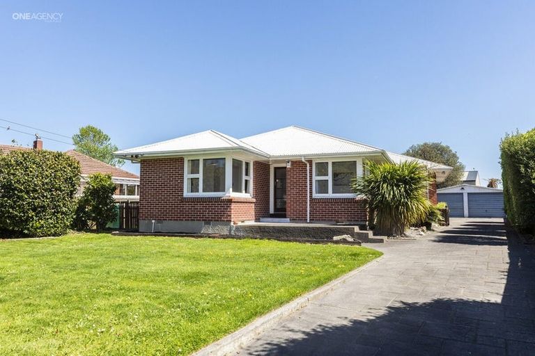 Photo of property in 25 Fenhall Street, Russley, Christchurch, 8042
