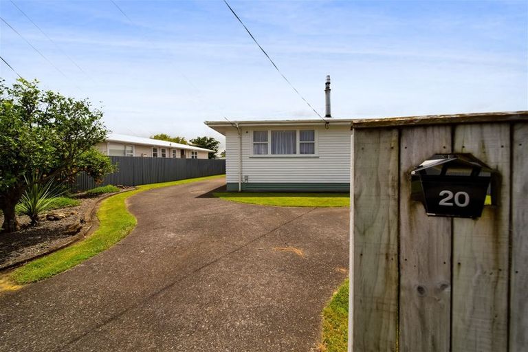 Photo of property in 20 Reid Avenue, Hawera, 4610