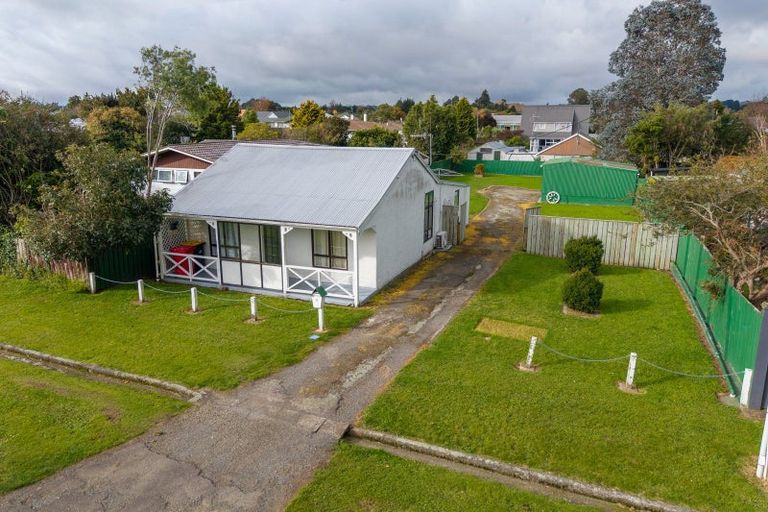 Photo of property in 12 Ormond Street, Woodville, 4920