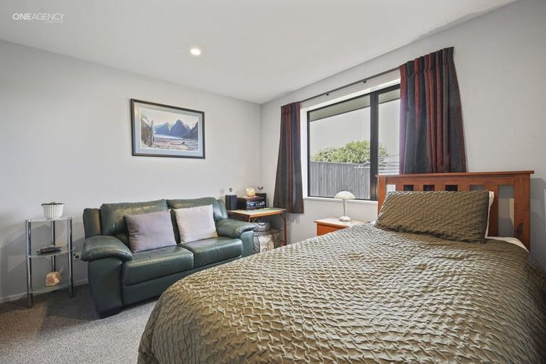 Photo of property in 43 Westpark Boulevard, Rangiora, 7400