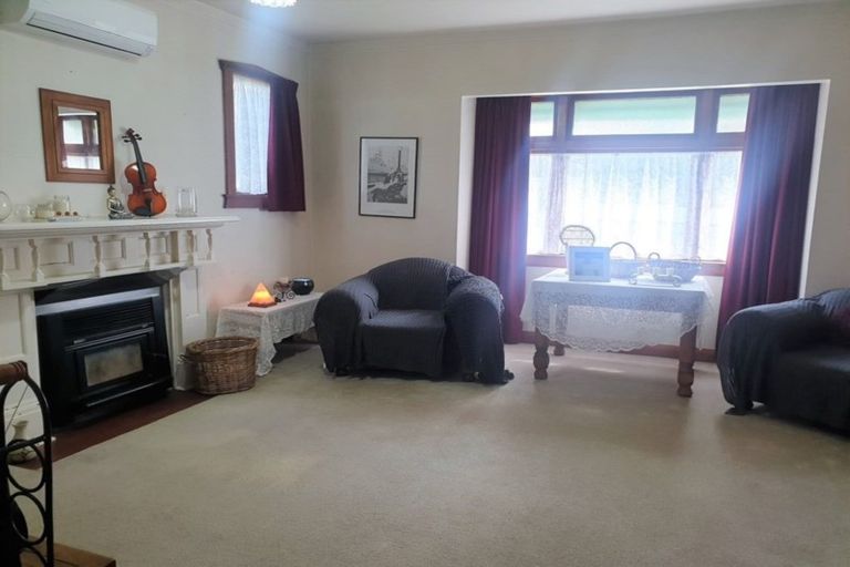 Photo of property in 2 King Street, Dannevirke, 4930