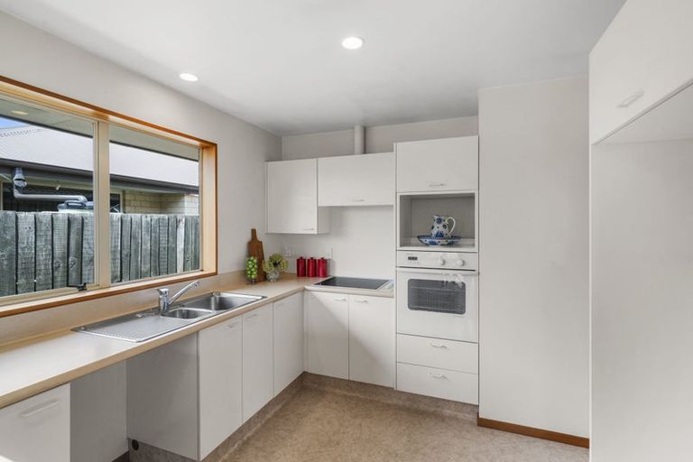 Photo of property in 9 Wittys Road, Avonhead, Christchurch, 8042