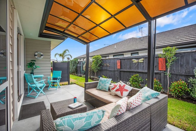 Photo of property in 77 Sandhurst Drive, Papamoa Beach, Papamoa, 3118