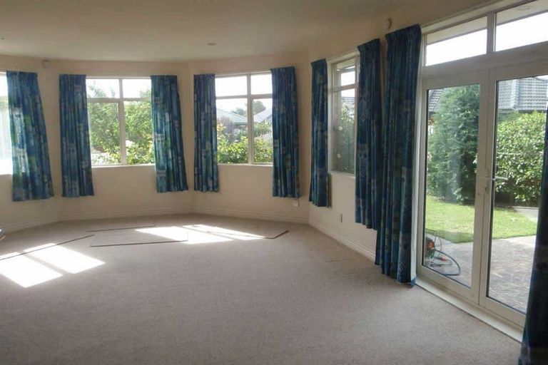 Photo of property in 6 Cherrytree Lane, Spreydon, Christchurch, 8024