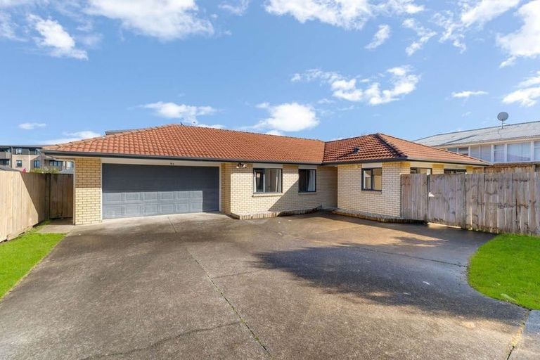 Photo of property in 51a Halver Road, Hillpark, Auckland, 2102