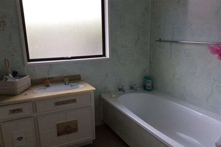 Photo of property in 116 Stone Street, Wanaka, 9305