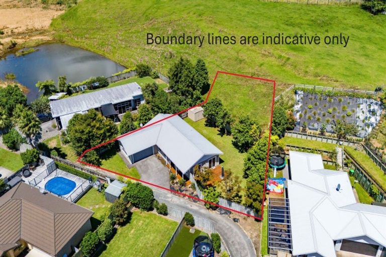 Photo of property in 15a Heta Road, Highlands Park, New Plymouth, 4312