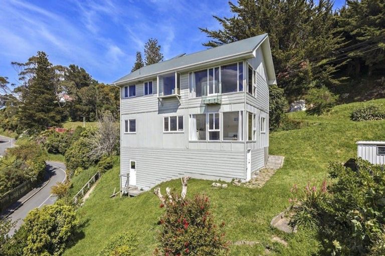 Photo of property in 23 Fettes Crescent, Seatoun, Wellington, 6022