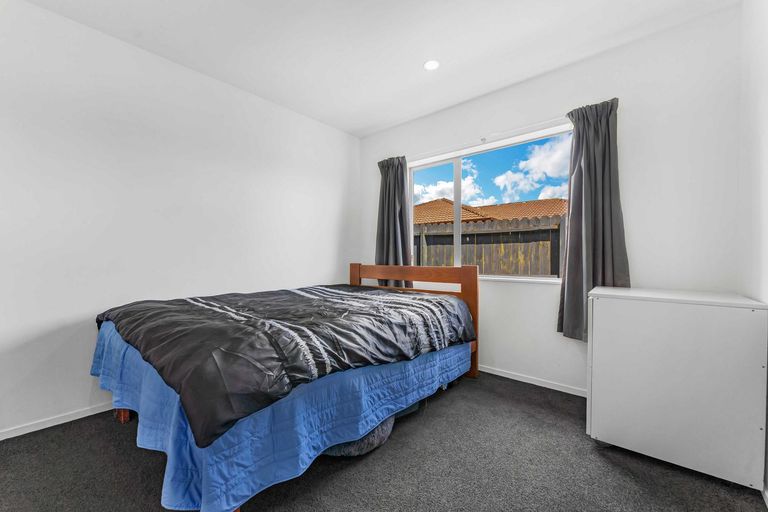 Photo of property in 9 Maadi Place, Papakura, 2110