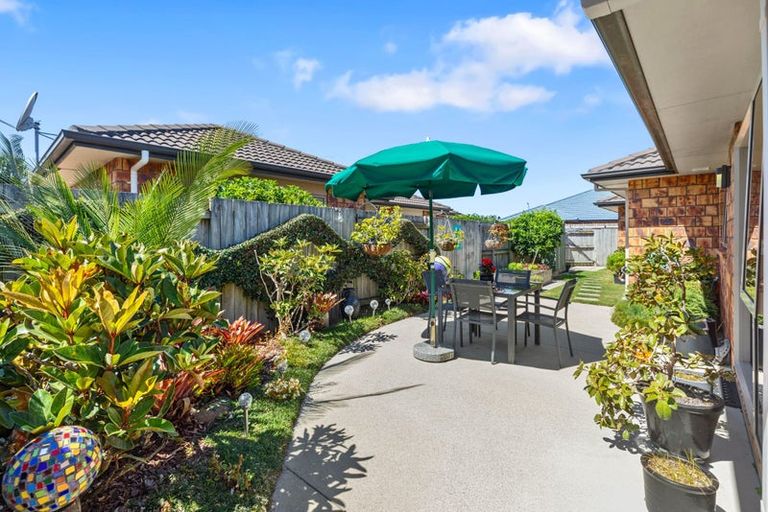 Photo of property in 16 Popata Close, Papamoa Beach, Papamoa, 3118