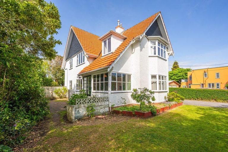 Photo of property in 4 Kent Road, Saint Johns Hill, Whanganui, 4501