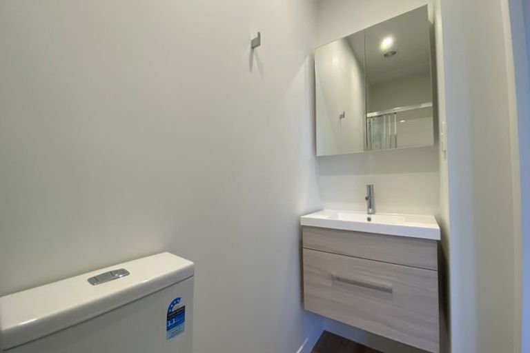 Photo of property in 6/2 Moor Avenue, Te Atatu Peninsula, Auckland, 0610