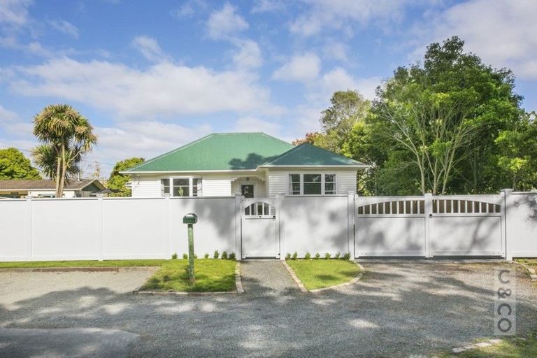 Photo of property in 49 Cambridge Road, Riverhead, 0820