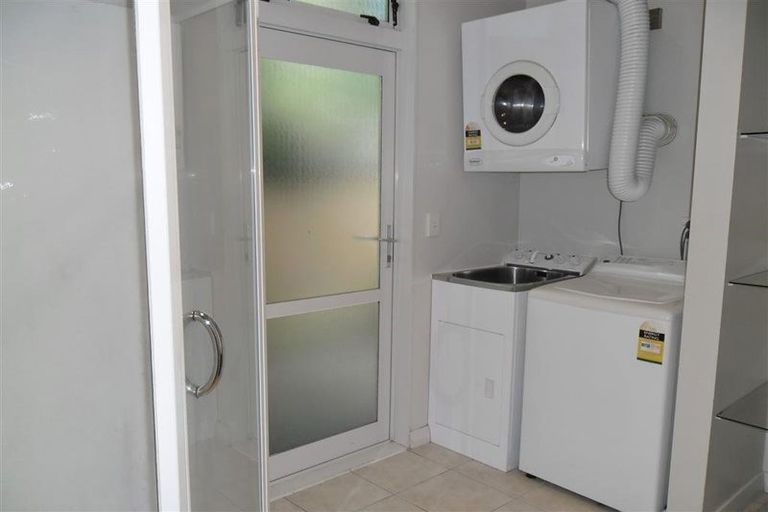 Photo of property in 19a Regent Street, Newtown, Wellington, 6021