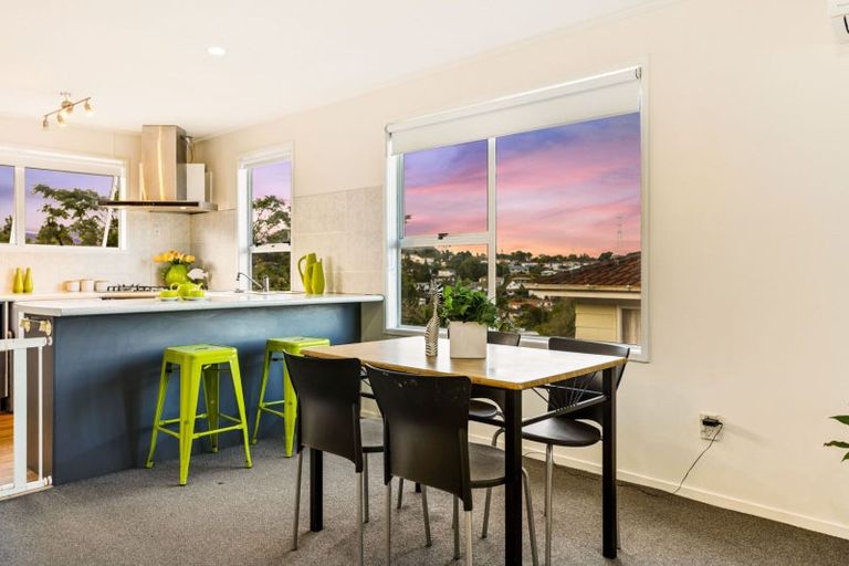 Photo of property in 4 Gallony Avenue, Massey, Auckland, 0614