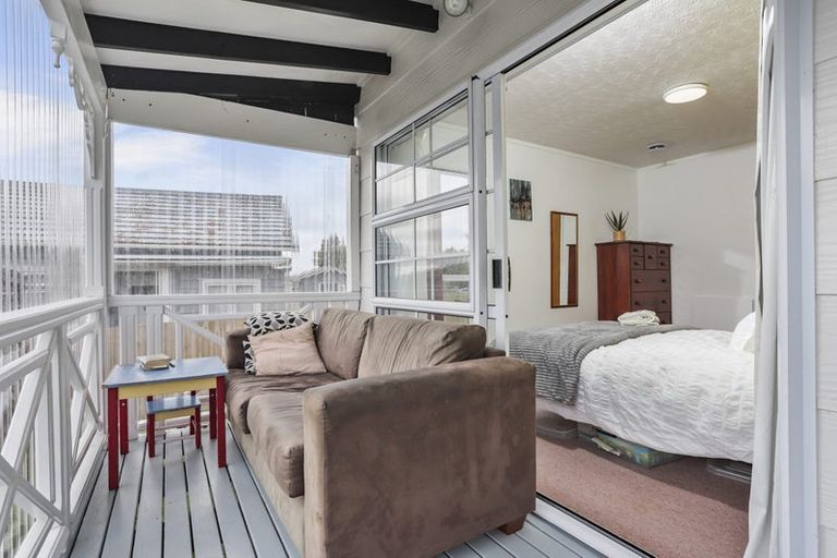 Photo of property in 56 James Laurie Street, Henderson, Auckland, 0612