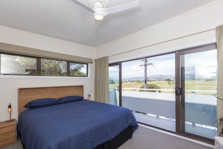 Photo of property in 83b Golf Road, Paraparaumu Beach, Paraparaumu, 5032