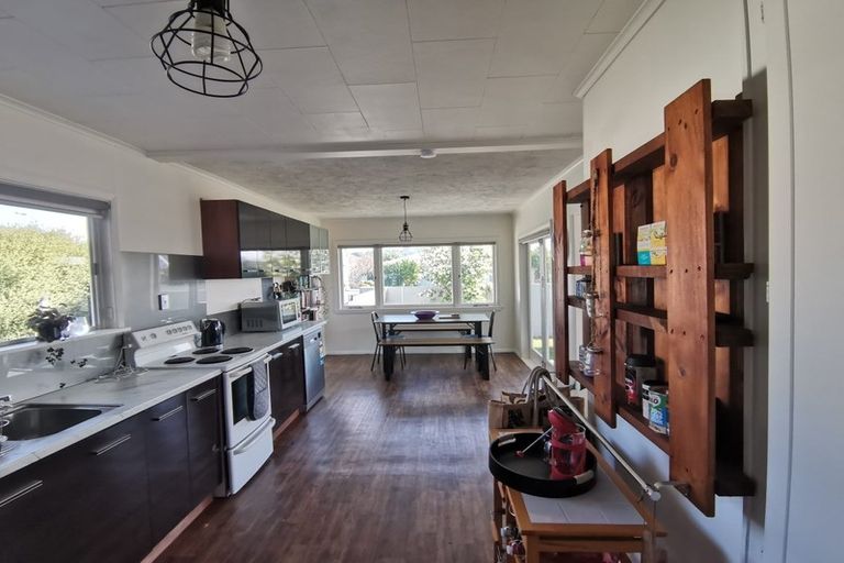 Photo of property in 1 Chester Place, Taradale, Napier, 4112