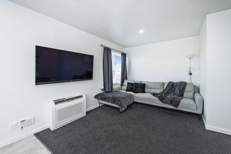 Photo of property in 16 Carew Street, Kaiapoi, 7630
