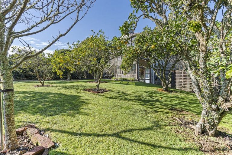 Photo of property in 10b Hickford Place, Okato, 4335