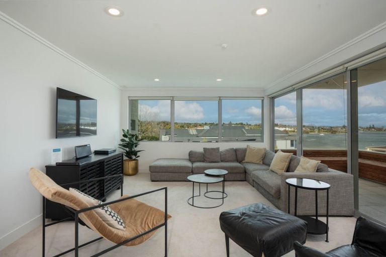 Photo of property in 17/225 Lake Terrace, Waipahihi, Taupo, 3330