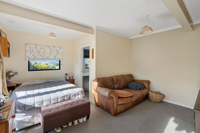 Photo of property in 35 Old Coach Road South, Otaki Beach, Otaki, 5512