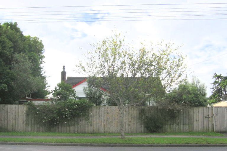 Photo of property in 389 West Coast Road, Glen Eden, Auckland, 0602