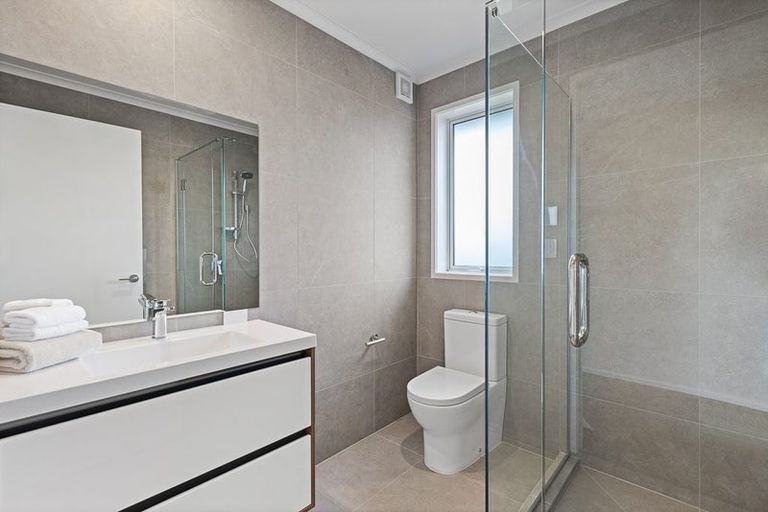 Photo of property in 35 Hayfield Way, Karaka, Papakura, 2113