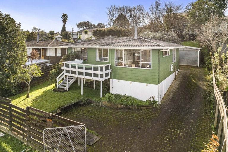 Photo of property in 28 Donovan Avenue, Massey, Auckland, 0614
