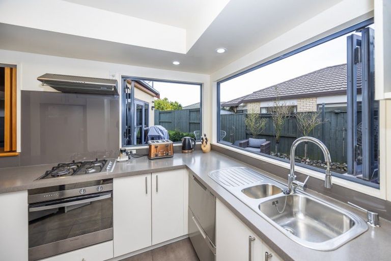 Photo of property in 52 Keswick Crescent, Huntington, Hamilton, 3210