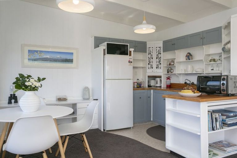 Photo of property in 4/22 Alberta Street, Acacia Bay, Taupo, 3330