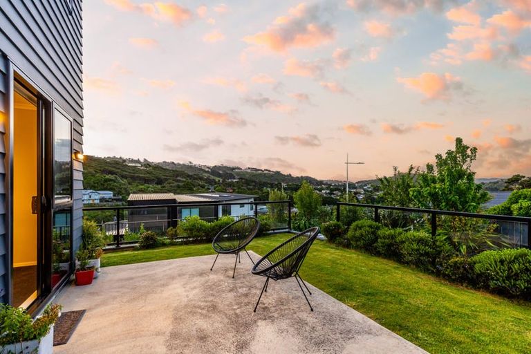 Photo of property in 163 Navigation Drive, Whitby, Porirua, 5024