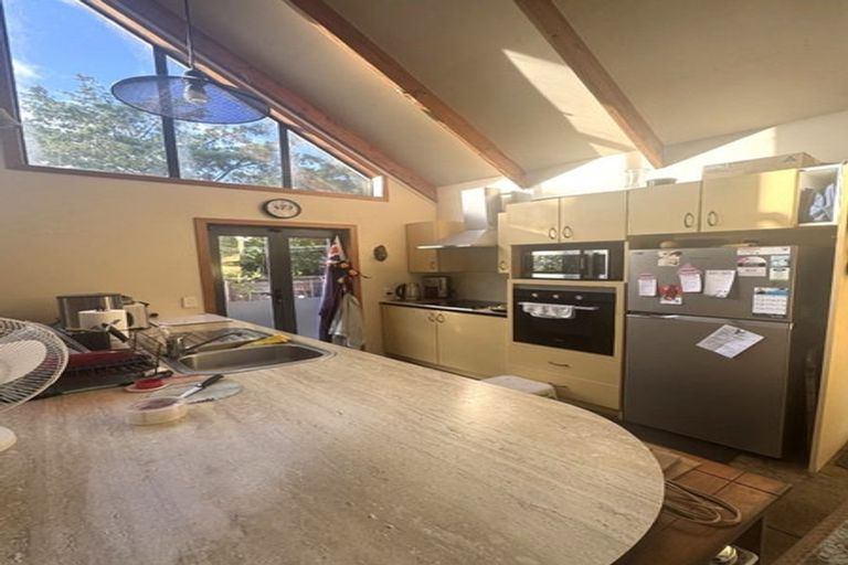 Photo of property in 55 Taioma Crescent, Te Atatu Peninsula, Auckland, 0610