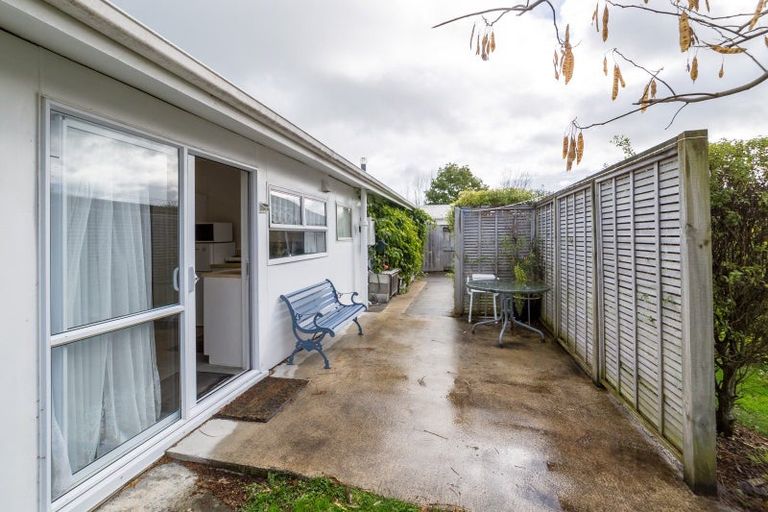 Photo of property in 14 Humphries Street, Greytown, 5712