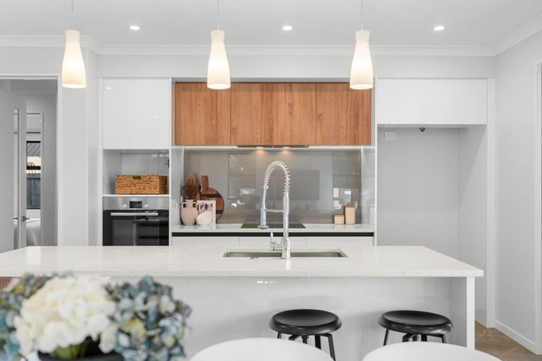 Photo of property in 32 Longcot Drive, Rolleston, 7615