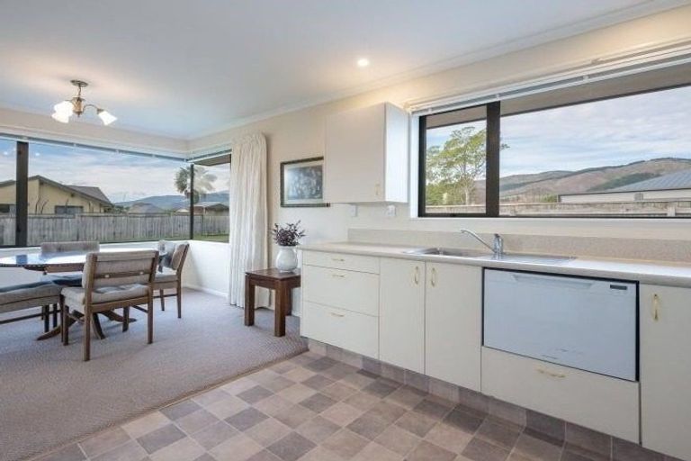 Photo of property in 3 Allport Place, Stoke, Nelson, 7011