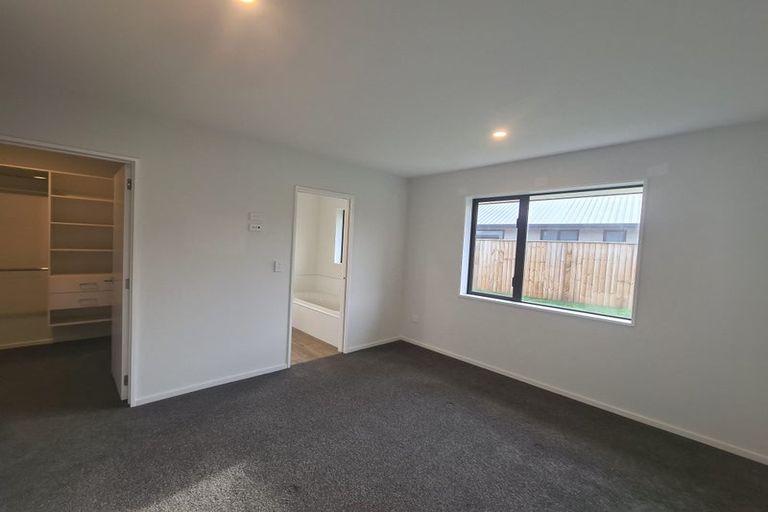 Photo of property in 16 Lanner Drive, Rolleston, 7615