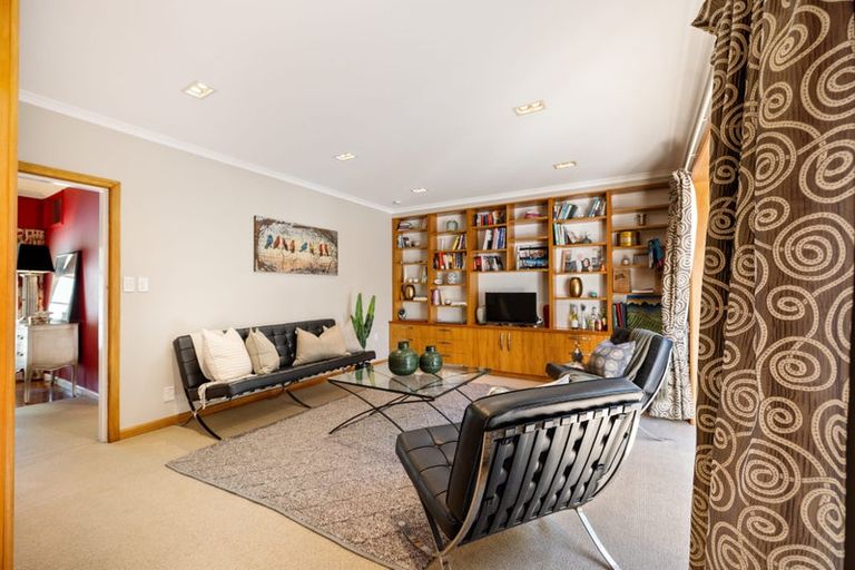 Photo of property in 100 Brookside Terrace, Bryndwr, Christchurch, 8053