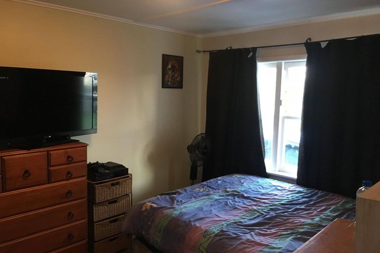 Photo of property in 2/170 Old Wairoa Road, Papakura, 2110